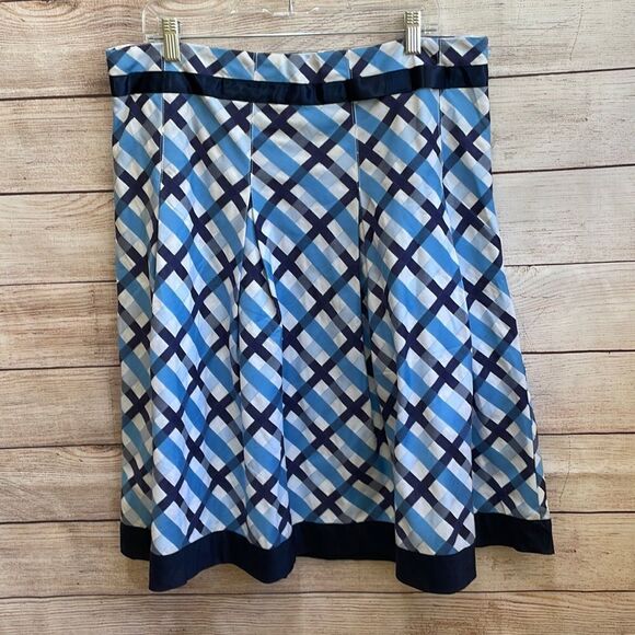 VINTAGE TOMMY HILFIGER A-LINE SKIRT IN BLUE PLAID - Picture 1 of 6